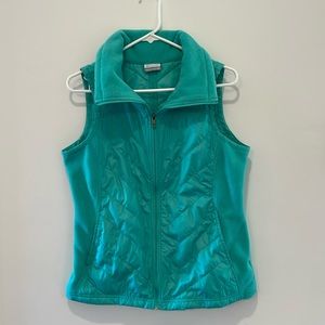 Columbia Soft Green Zip Front Vest